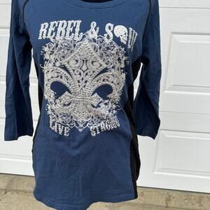 REBEL & SOUL long sleeve rhinestone front, lace inset back and sides.  Women's L